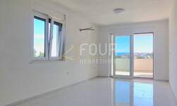 Trosoban stan, Novi Vinodolski, prodaja, 216064 €, 67 m2