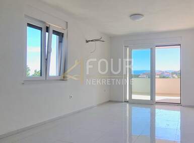 Trosoban stan, Novi Vinodolski, prodaja, 216064 €, 67 m2