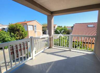 Kuca, Vir, prodaja, 430000 €, 180 m2