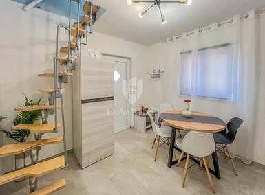 Dvosoban stan, Novigrad, prodaja, 120000 €, 30 m2
