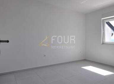 Trosoban stan, Crikvenica, prodaja, 225000 €, 50 m2
