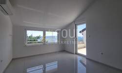 Trosoban stan, Crikvenica, prodaja, 236520 €, 56 m2
