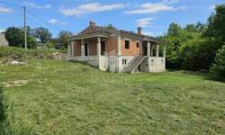 Kuca, Gračišće, prodaja, 160000 €, 203 m2