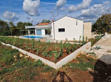 Kuca, Rovinj, prodaja, 680000 €, 139 m2