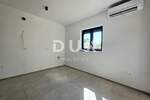 Trosoban stan, Pula, Štinjan, prodaja, 300000 €, 71 m2
