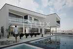 Kuca, Crikvenica, prodaja, 1550000 €, 380 m2