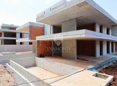 Cetvorosoban stan, Rovinj, prodaja, 609000 €, 130 m2