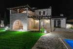 Kuca, Tinjan, prodaja, 950000 €, 280 m2
