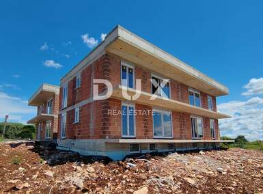 Trosoban stan, Umag, prodaja, 260000 €, 72 m2