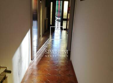Trosoban stan, Medulin, Premantura, prodaja, 281000 €, 100 m2