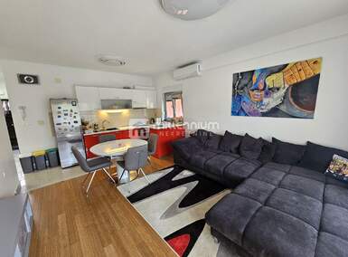 Trosoban stan, Viškovo, Marinići, prodaja, 279000 €, 67 m2