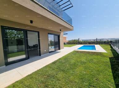 Trosoban stan, Poreč, prodaja, 577000 €, 175 m2
