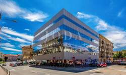 Trosoban stan, Rijeka, Centar, prodaja, 280000 €, 56 m2