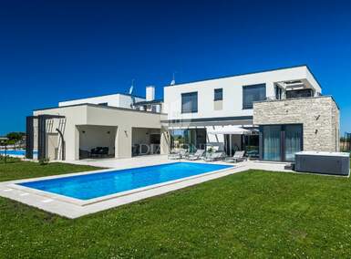 Kuca, Brtonigla, prodaja, 1100000 €, 274 m2