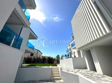 Trosoban stan, Umag, prodaja, 311000 €, 72 m2