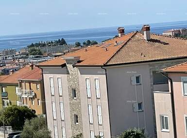 Dvosoban stan, Novigrad, prodaja, 299000 €, 80 m2
