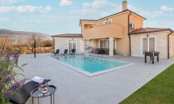 Kuca, Kršan, prodaja, 450000 €, 120 m2