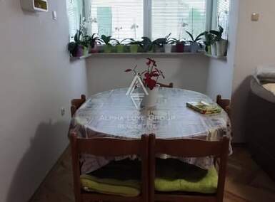 Trosoban stan, Buje, prodaja, 1 €, 57 m2