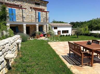 Kuca, Sveta Nedelja, Santalezi, prodaja, 650000 €, 265 m2