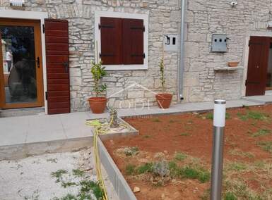 Kuca, Svetvinčenat, Čabrunići, prodaja, 750000 €, 220 m2