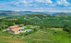 Zemljiste, Karojba, prodaja, 280000 €, 10100 m2