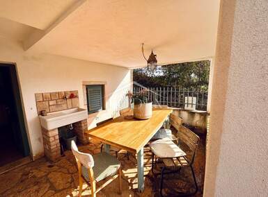 Kuca, Oprtalj, prodaja, 250000 €, 300 m2