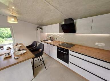 Kuca, Kastav, Spinčići, prodaja, 410000 €, 379 m2