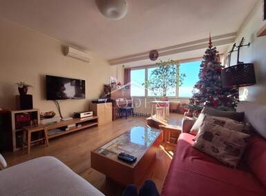Trosoban stan, Rijeka, Krimeja, prodaja, 218000 €, 67 m2