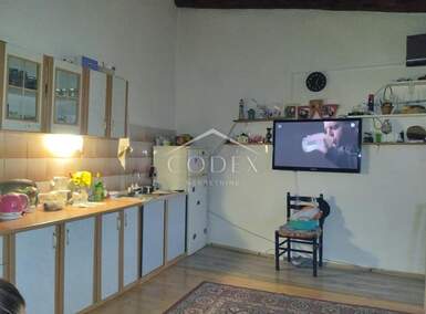 Kuca, Motovun, prodaja, 350000 €, 220 m2