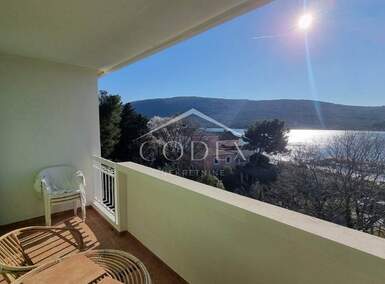 Trosoban stan, Cres, prodaja, 299000 €, 69 m2