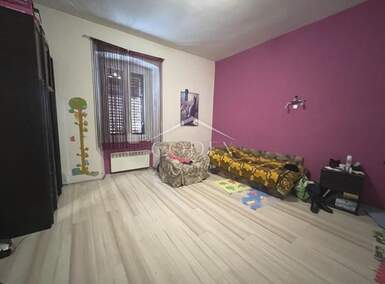 Trosoban stan, Pula, Centar, prodaja, 199000 €, 98 m2