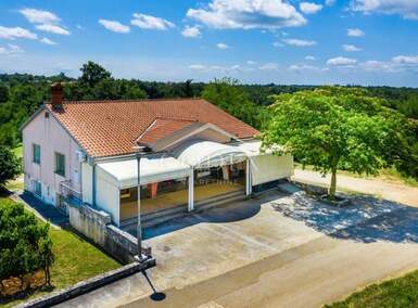 Poslovni prostor, Žminj, Križanci, prodaja, 560000 €, 280 m2
