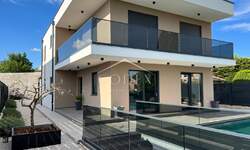 Kuca, Svetvinčenat, prodaja, 800000 €, 190 m2
