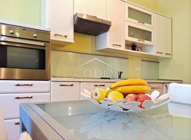 Cetvorosoban stan, Opatija, Ičići, najam, 2500 €, 140 m2