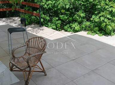 Trosoban stan, Rijeka, Drenova, najam, 1000 €, 65 m2
