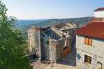 Kuca, Pićan, prodaja, 93000 €, 183 m2
