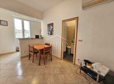 Jednosoban stan, Pula, Centar, prodaja, 132000 €, 33 m2