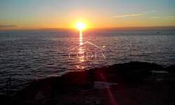 Trosoban stan, Novigrad, Mareda, prodaja, 186000 €, 55 m2