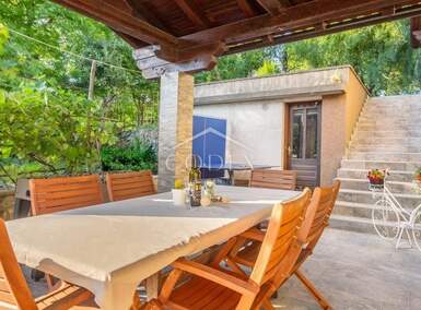 Dvosoban stan, Klana, najam, 600 €, 60 m2