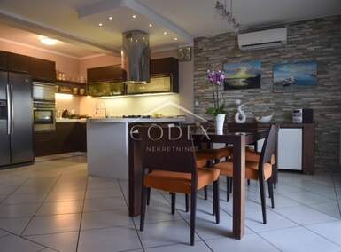 Stan, Rijeka, Drenova, prodaja, 569000 €, 191 m2