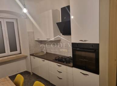 Dvosoban stan, Rijeka, Školjić, najam, 800 €, 56 m2