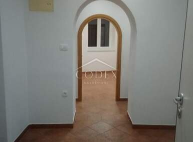 Poslovni prostor, Rijeka, Centar, najam, 900 €, 75 m2