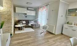 Trosoban stan, Rijeka, Zamet, prodaja, 249000 €, 65 m2