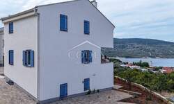 Cetvorosoban stan, Cres, prodaja, 720000 €, 188 m2