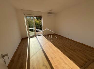 Trosoban stan, Rijeka, Vojak, prodaja, 330000 €, 92 m2