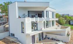 Kuca, Crikvenica, prodaja, 1150000 €, 300 m2