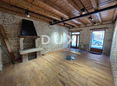 Poslovni prostor, Pula, Centar, najam, 1000 €, 40 m2