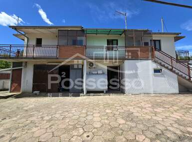 Kuca, Buzet, prodaja, 295000 €, 354 m2