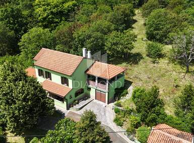 Kuca, Čavle, Cernik, prodaja, 490000 €, 320 m2