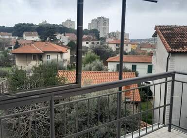 Dvosoban stan, Pula, prodaja, 300000 €, 130 m2